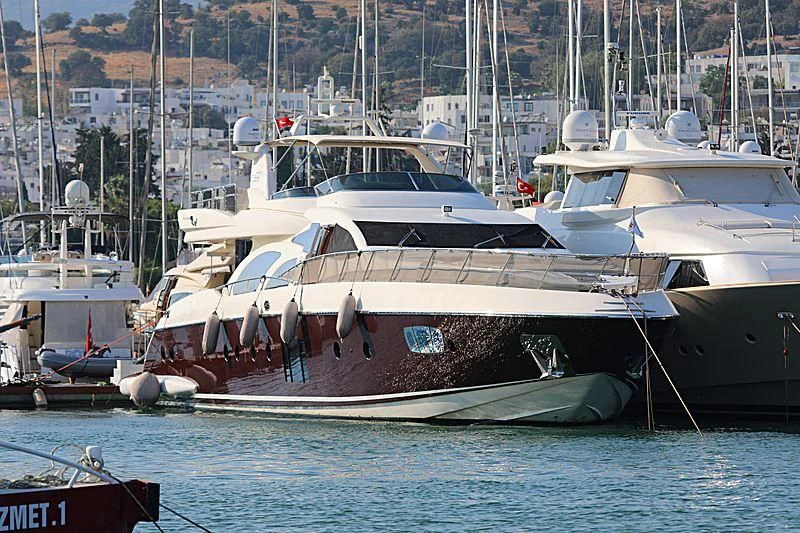 several boats are parked in the water aboard EROSSEA Yacht for Sale