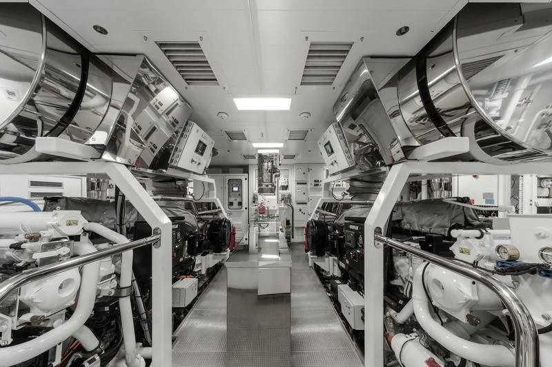 a room with machines aboard ATLANTE Yacht for Sale