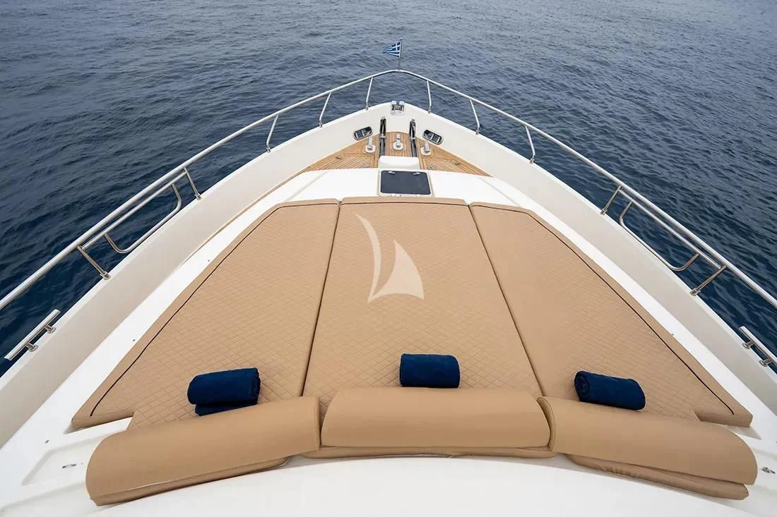 the inside of a boat aboard BELLAS BOY Yacht for Sale