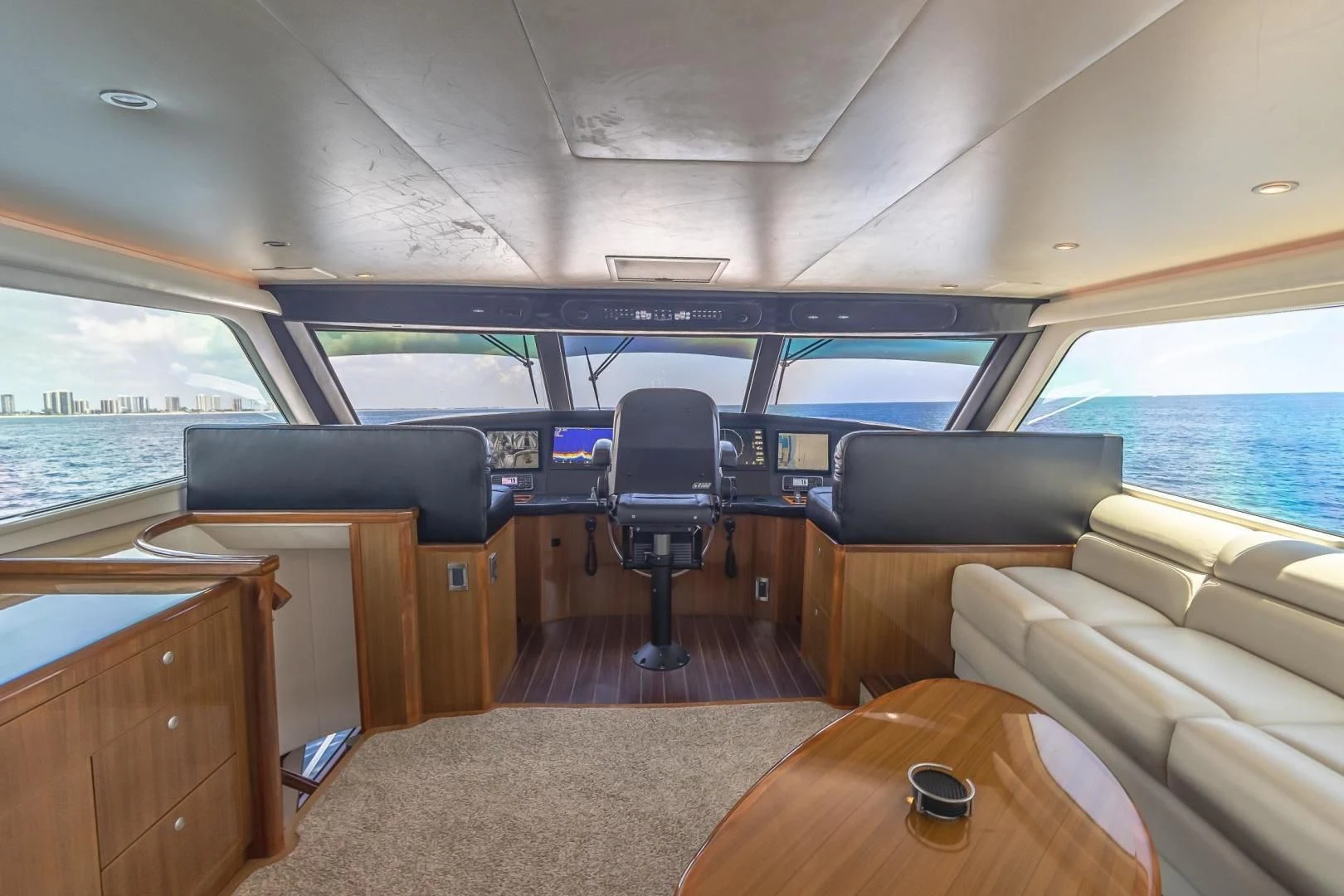 inside of a boat aboard HOME RUN Yacht for Sale