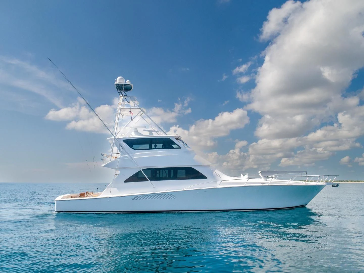 a white yacht in the water aboard HOME RUN Yacht for Sale