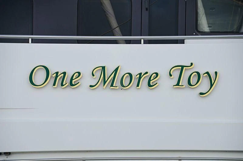 text aboard POPEYE Yacht for Sale