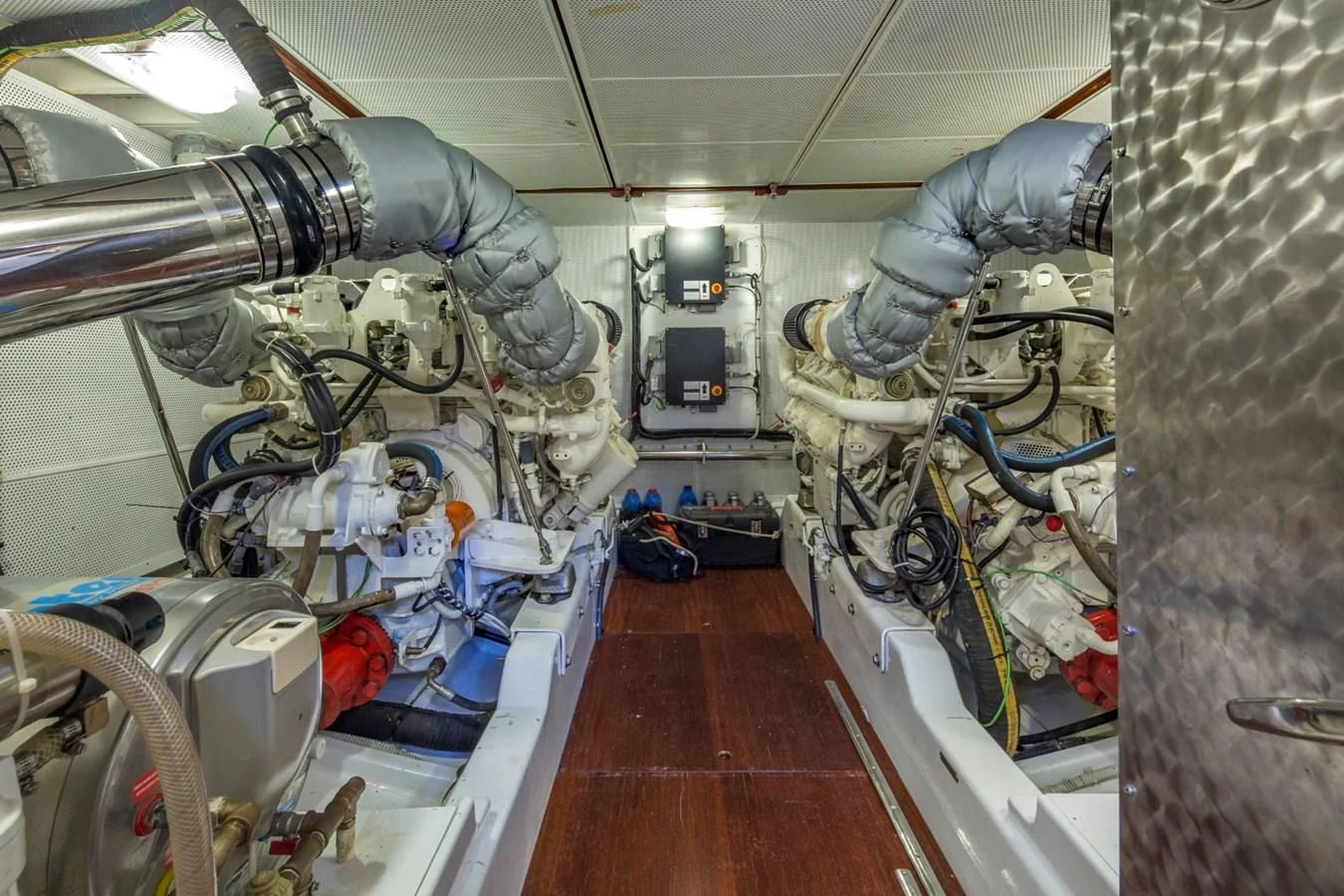 a room with a large machine aboard REVELRY Yacht for Sale