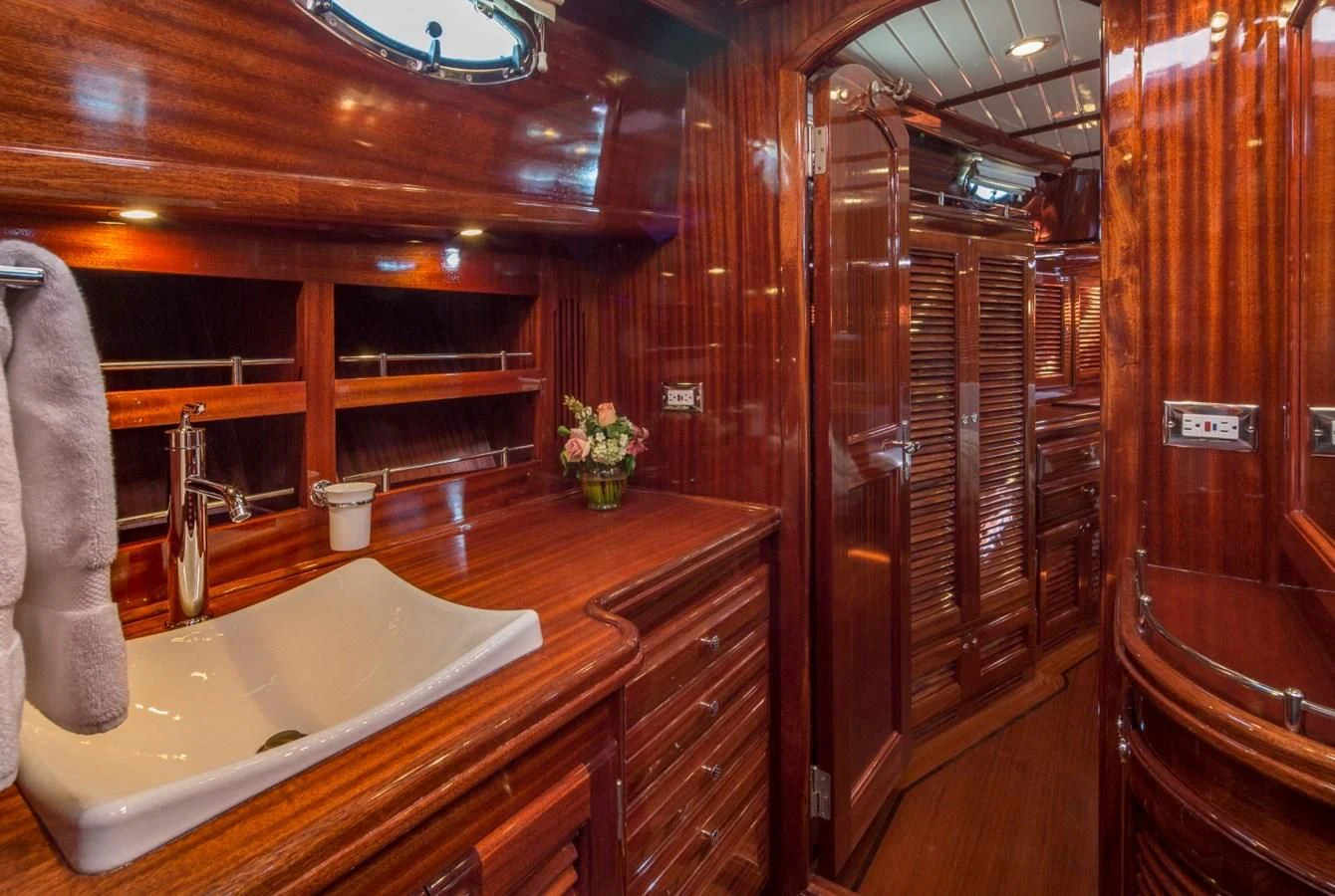 a bathroom with a large bathtub aboard REVELRY Yacht for Sale