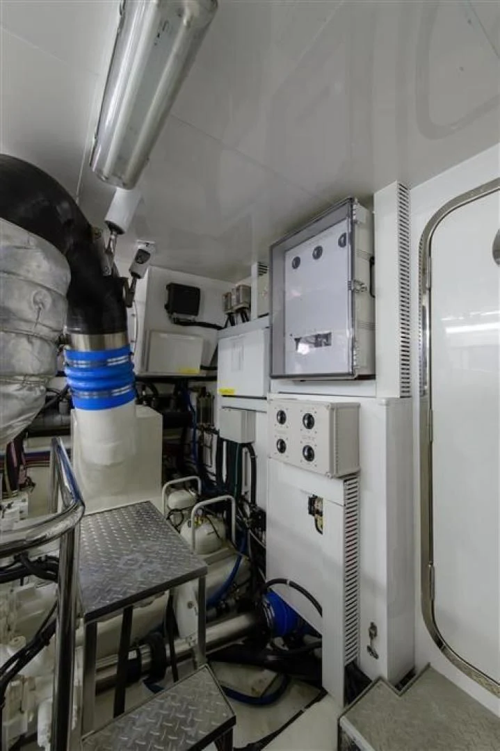 a machine with a ladder aboard RHONDAVOUS Yacht for Sale