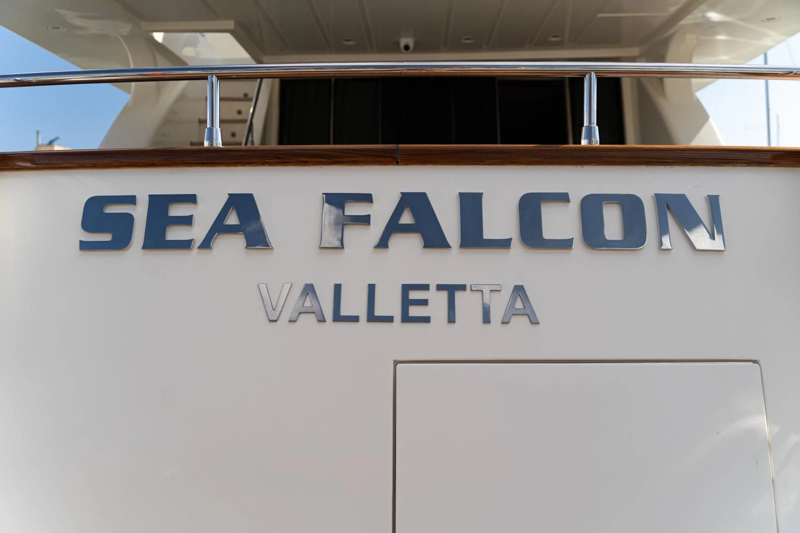 text aboard ALPINN Yacht for Sale