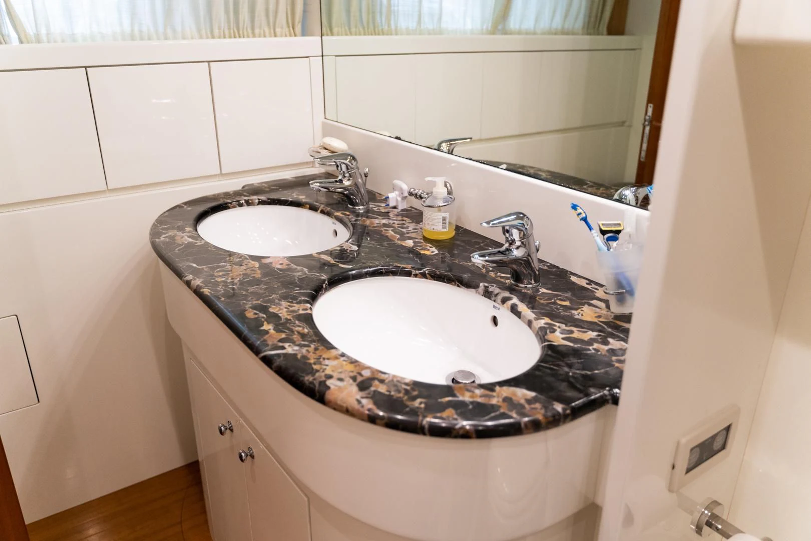a couple of sinks in a bathroom aboard ALPINN Yacht for Sale