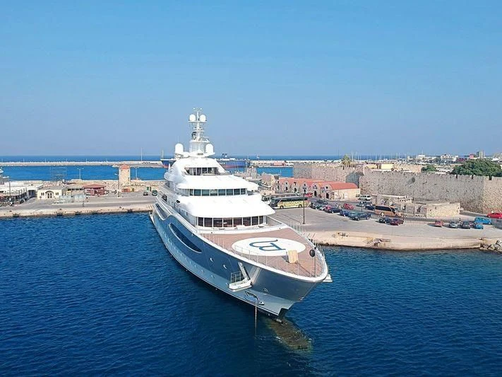 a white boat in the water aboard MAYAN QUEEN IV Yacht for Sale