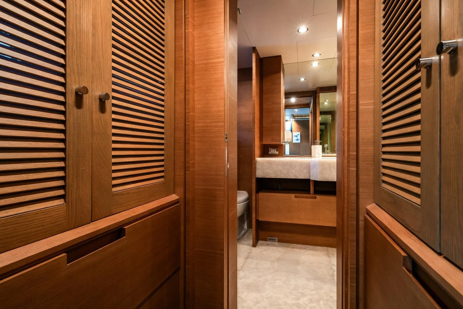 a bathroom with a tub and shower aboard INTERVENTION Yacht for Sale