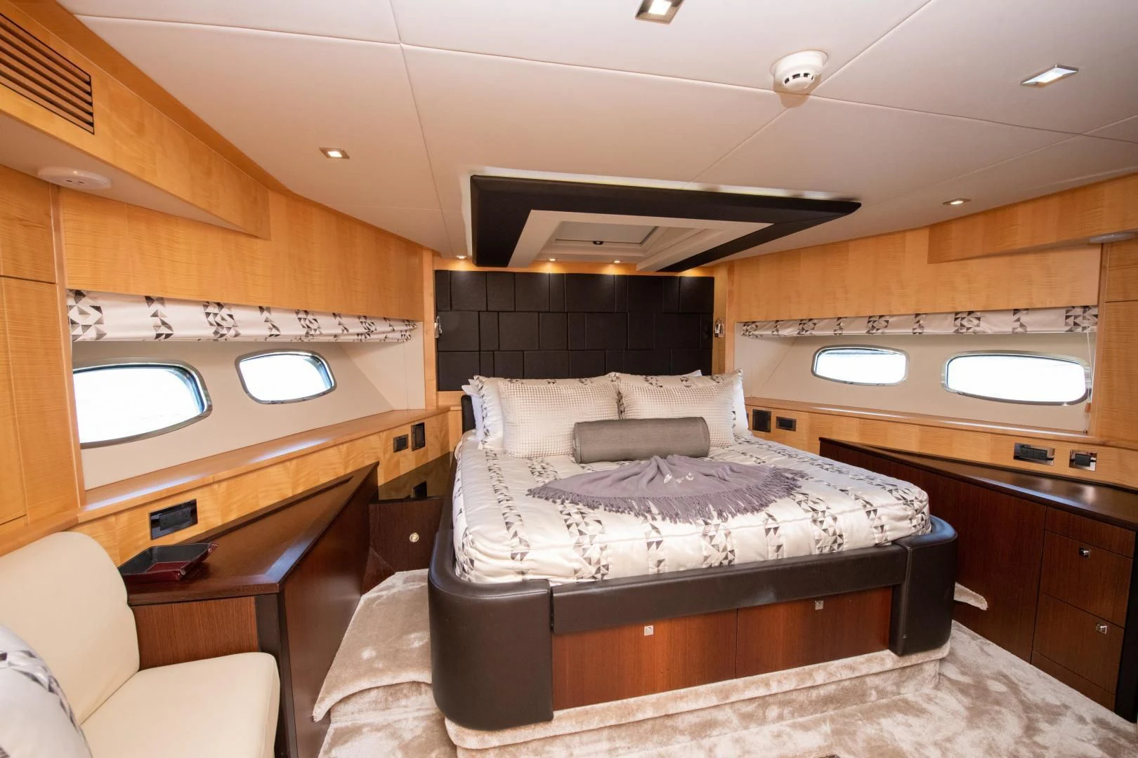 a bed in a cabin aboard FUNSEEKER Yacht for Sale
