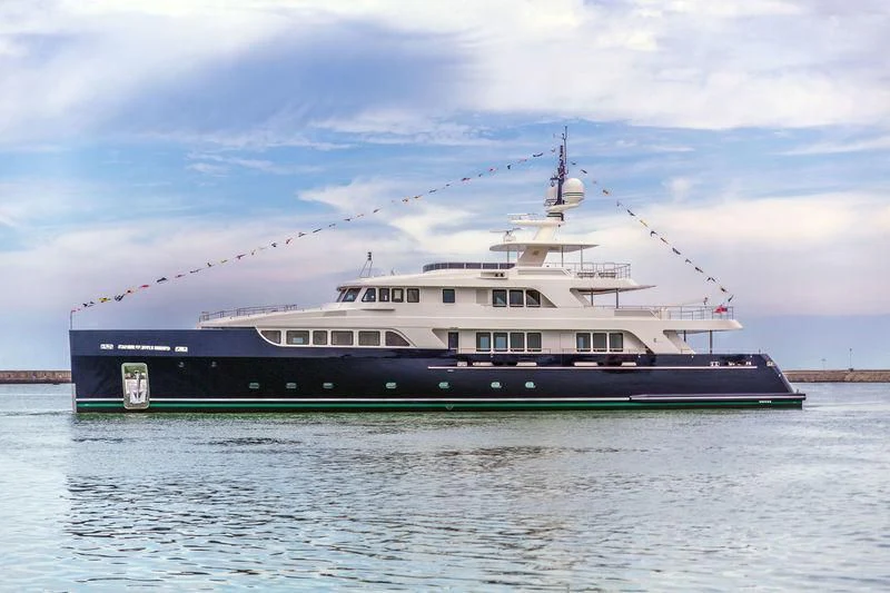 a large boat on the water aboard GIO CHI THE Yacht for Sale