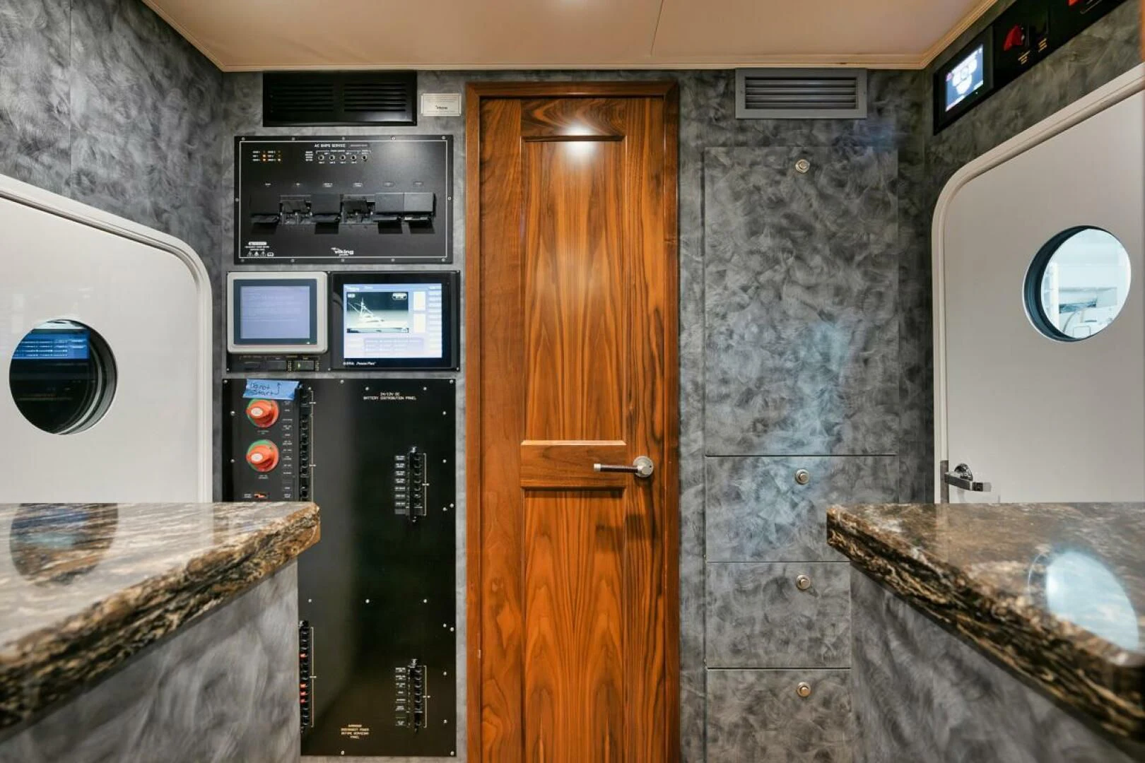 a room with a few machines aboard BELLA DONNA DI Yacht for Sale