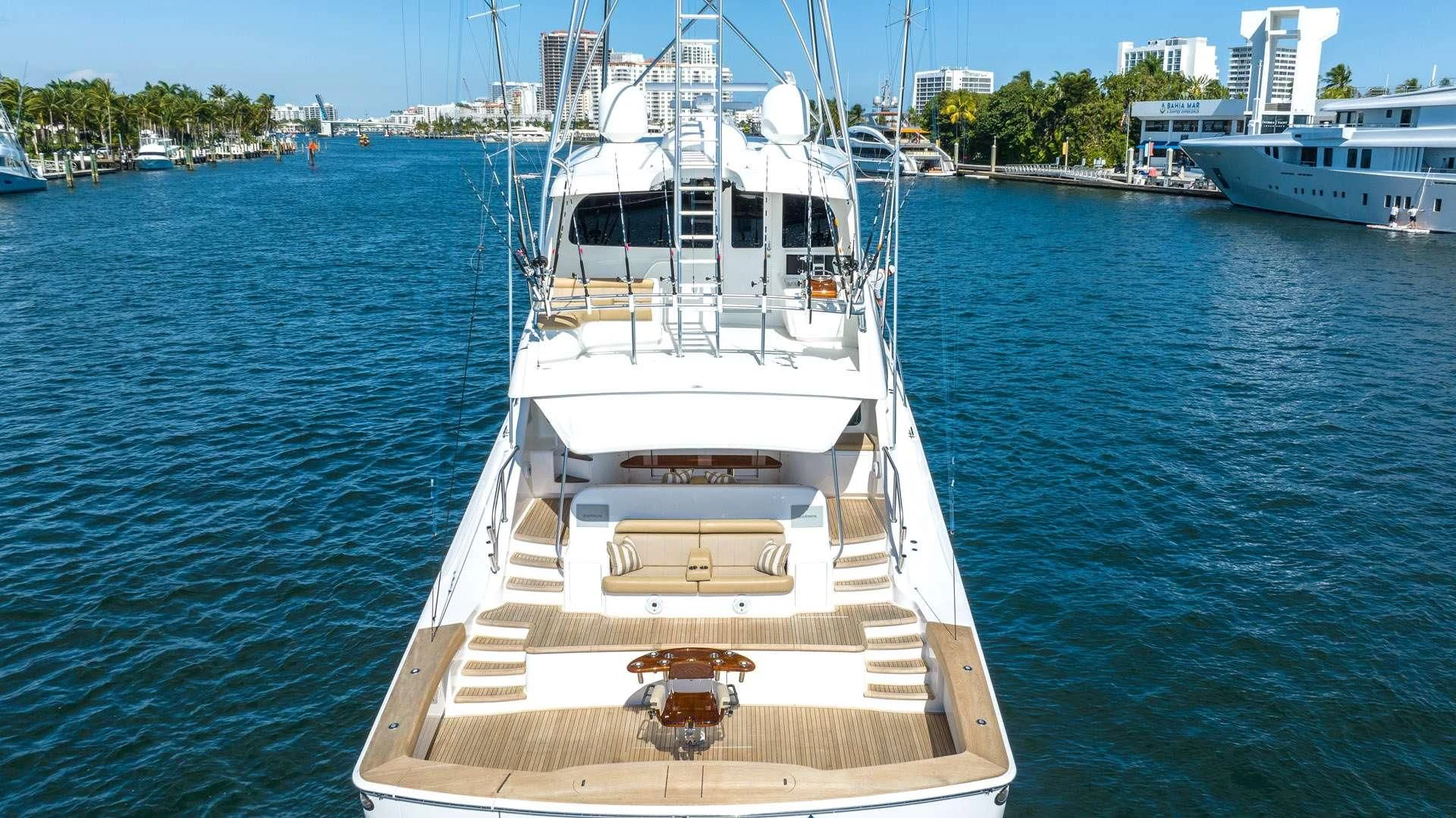 a boat in the water aboard BELLA DONNA DI Yacht for Sale