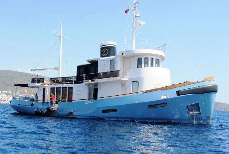 a boat on the water aboard LUTTEUR Yacht for Sale