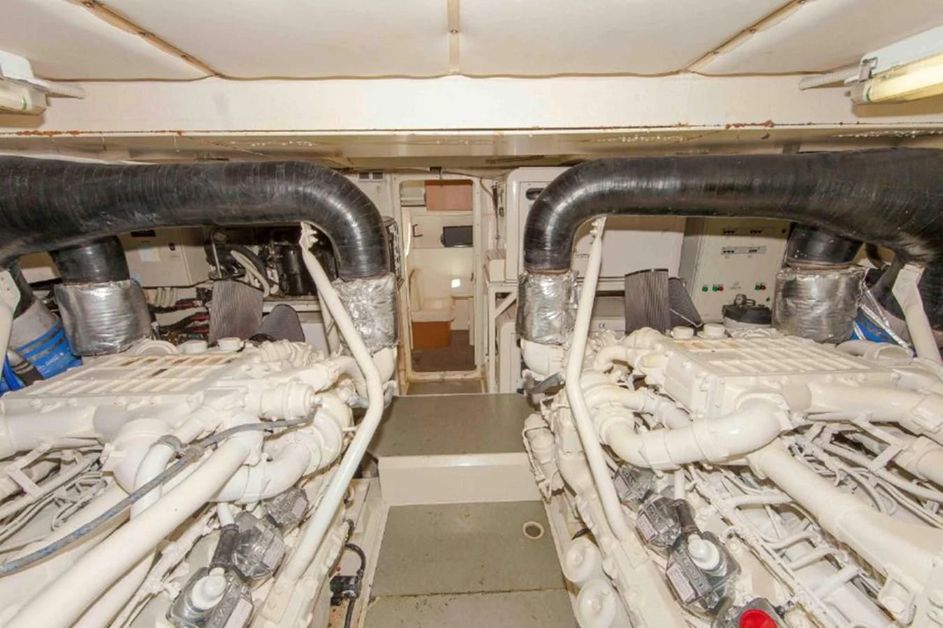 a large machine with a large metal pipe in it aboard SEDROP - 2006 FERRETTI 731 @ PTO. AVENTURAS Yacht for Sale