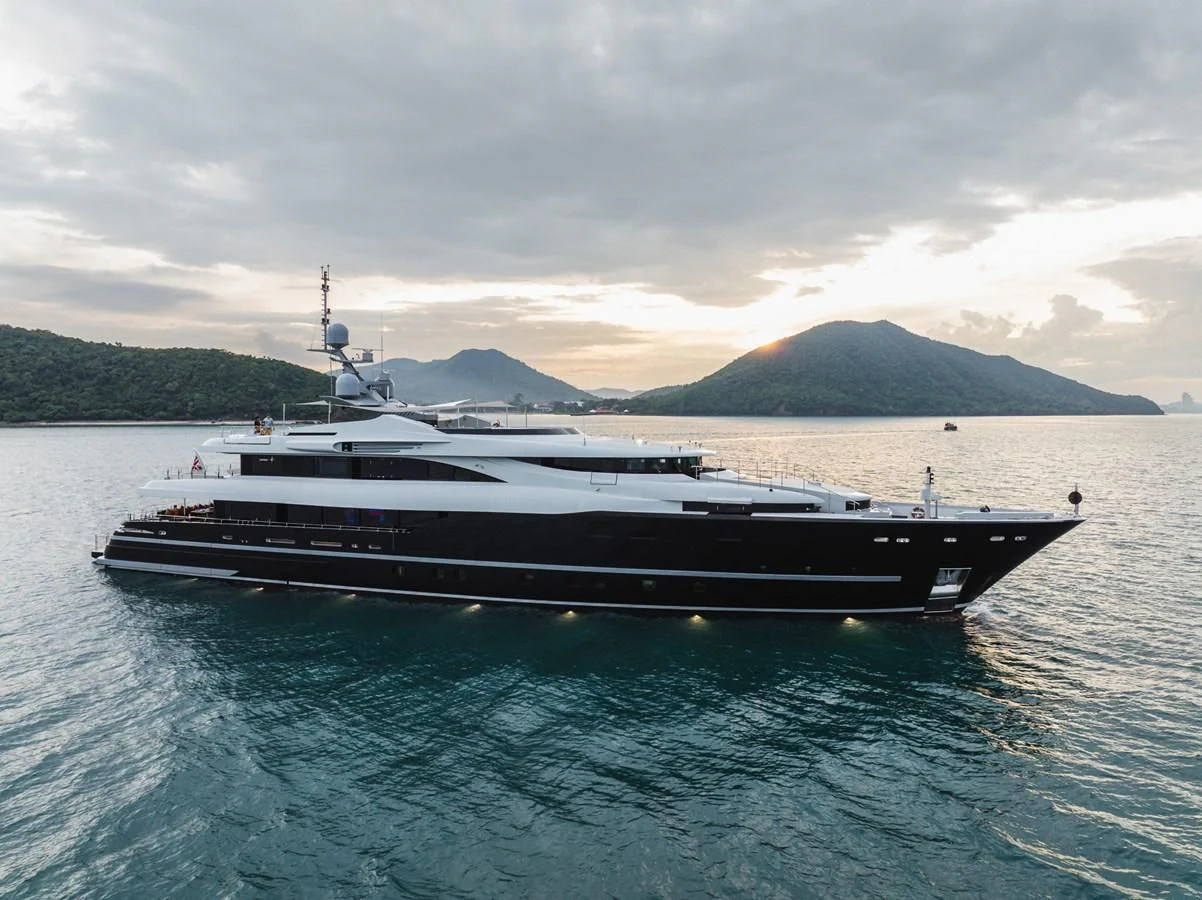 a boat in the water aboard MAJESTY ELENOLIYA Yacht for Sale