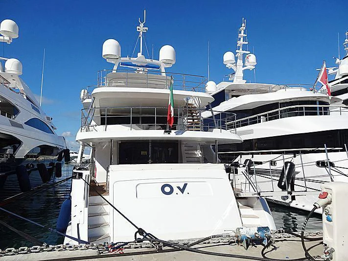 a group of boats are parked aboard ALEGRE Yacht for Sale