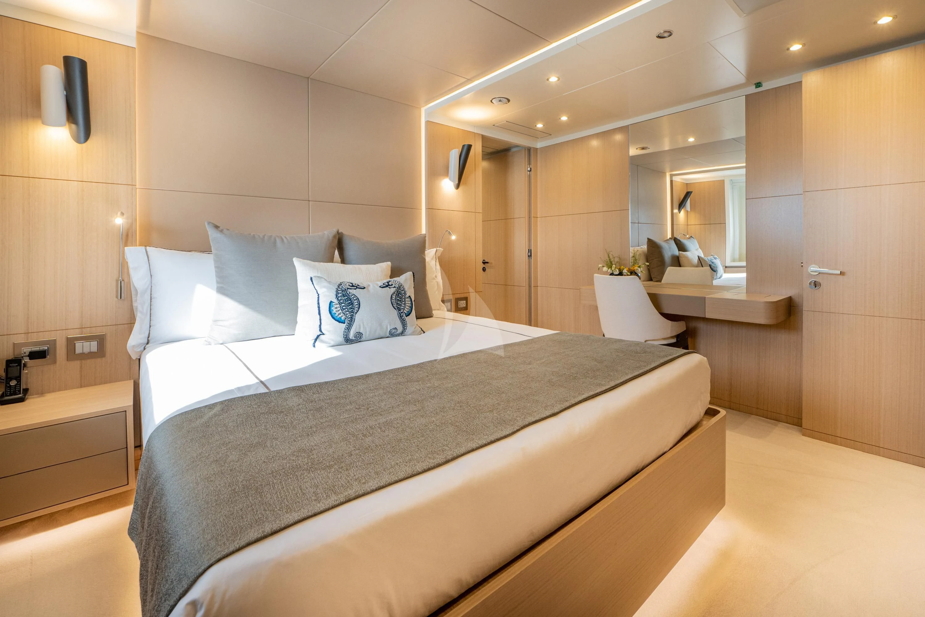 a hotel room with a bed aboard ALEGRE Yacht for Sale