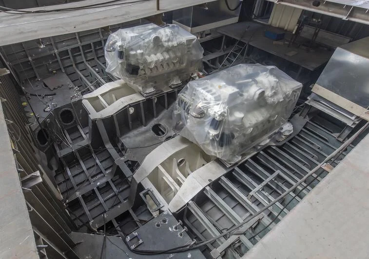 a large silver cylinder with a silver ball inside of it aboard BRAVISSIMA Yacht for Sale