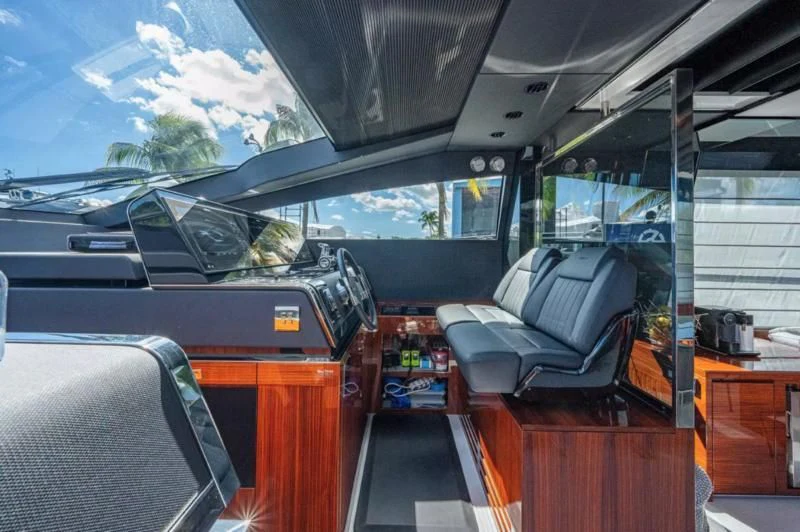 inside of a bus aboard RIVA FOLGORE 88/14 Yacht for Sale