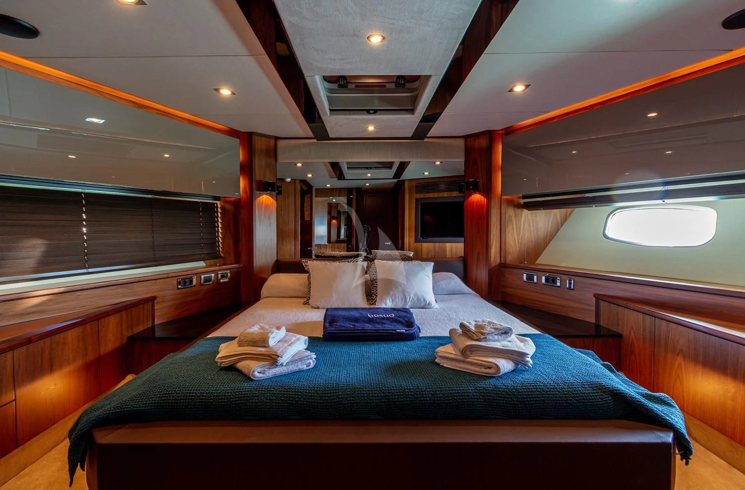 a room with a bed and a window aboard BASAD Yacht for Sale