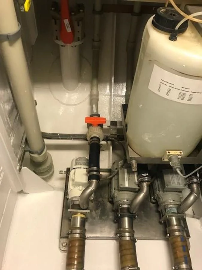 a machine with a few tubes aboard MAVERICK Yacht for Sale