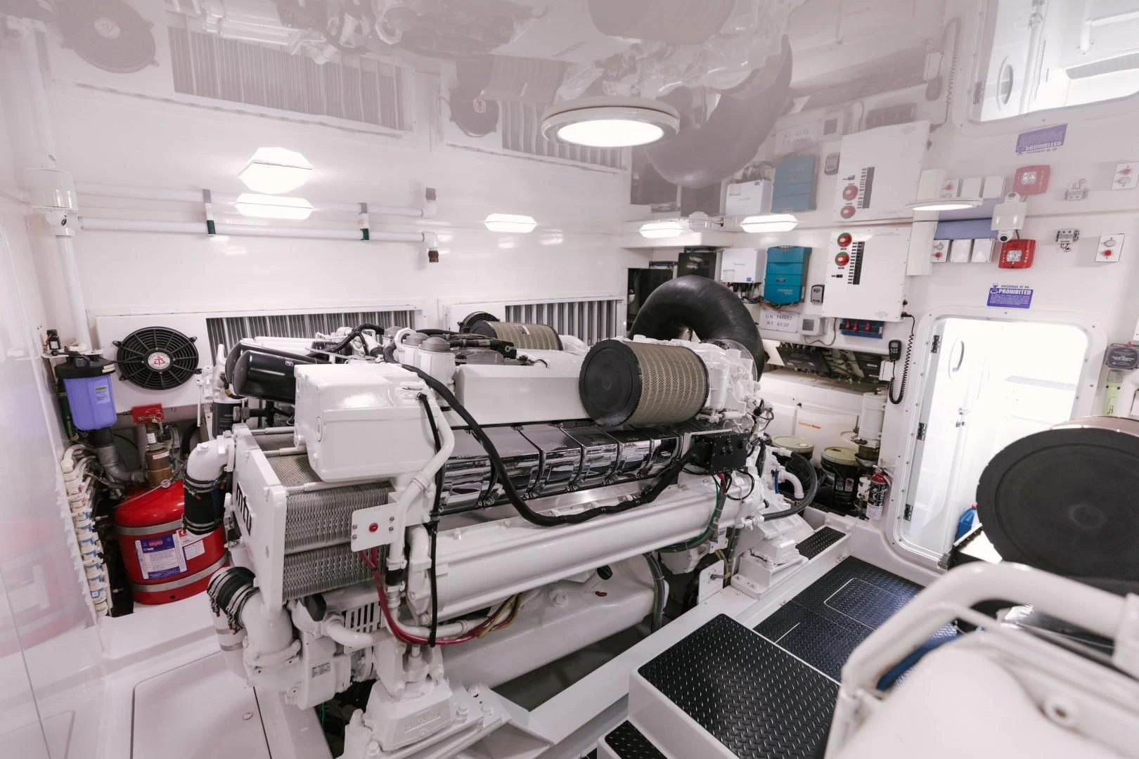 a room with a large white machine aboard SALTY K Yacht for Sale