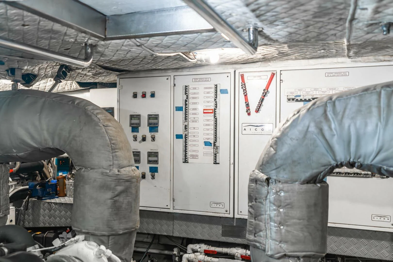 a room with a large white machine aboard BLUWATER Yacht for Sale