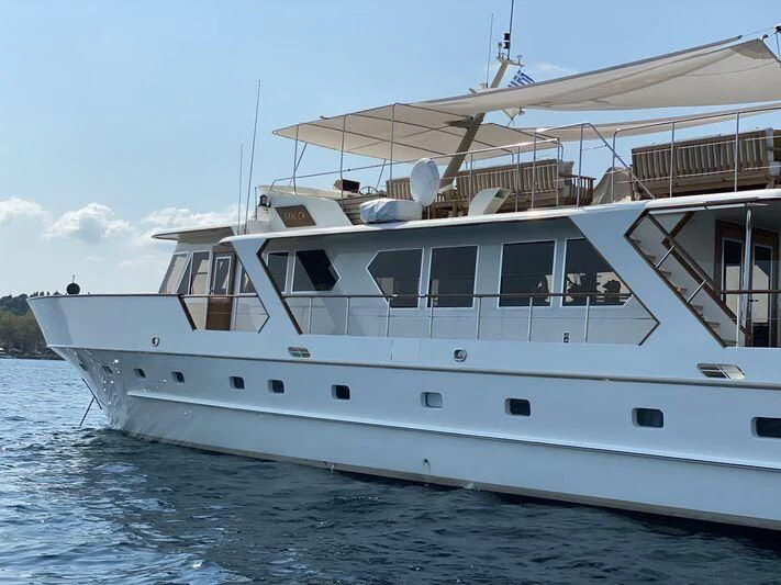 a white boat on the water aboard STALCA Yacht for Sale