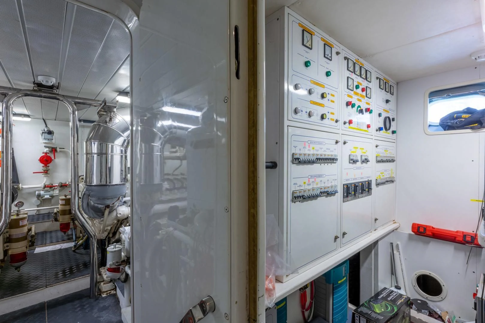a room with machinery aboard GRAVITY Yacht for Sale