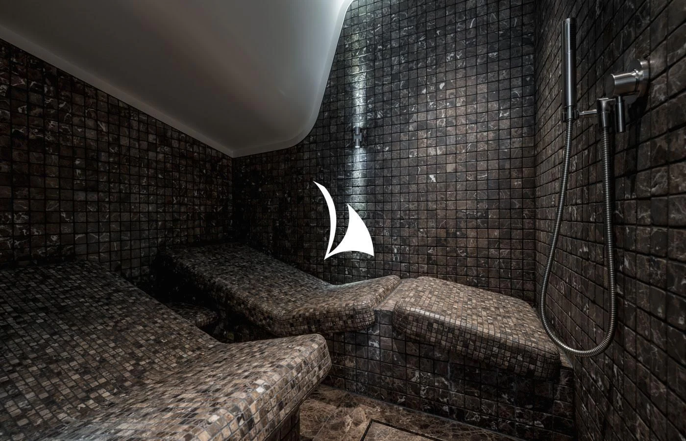a bathroom with a large tub aboard VENTUM MARIS Yacht for Charter