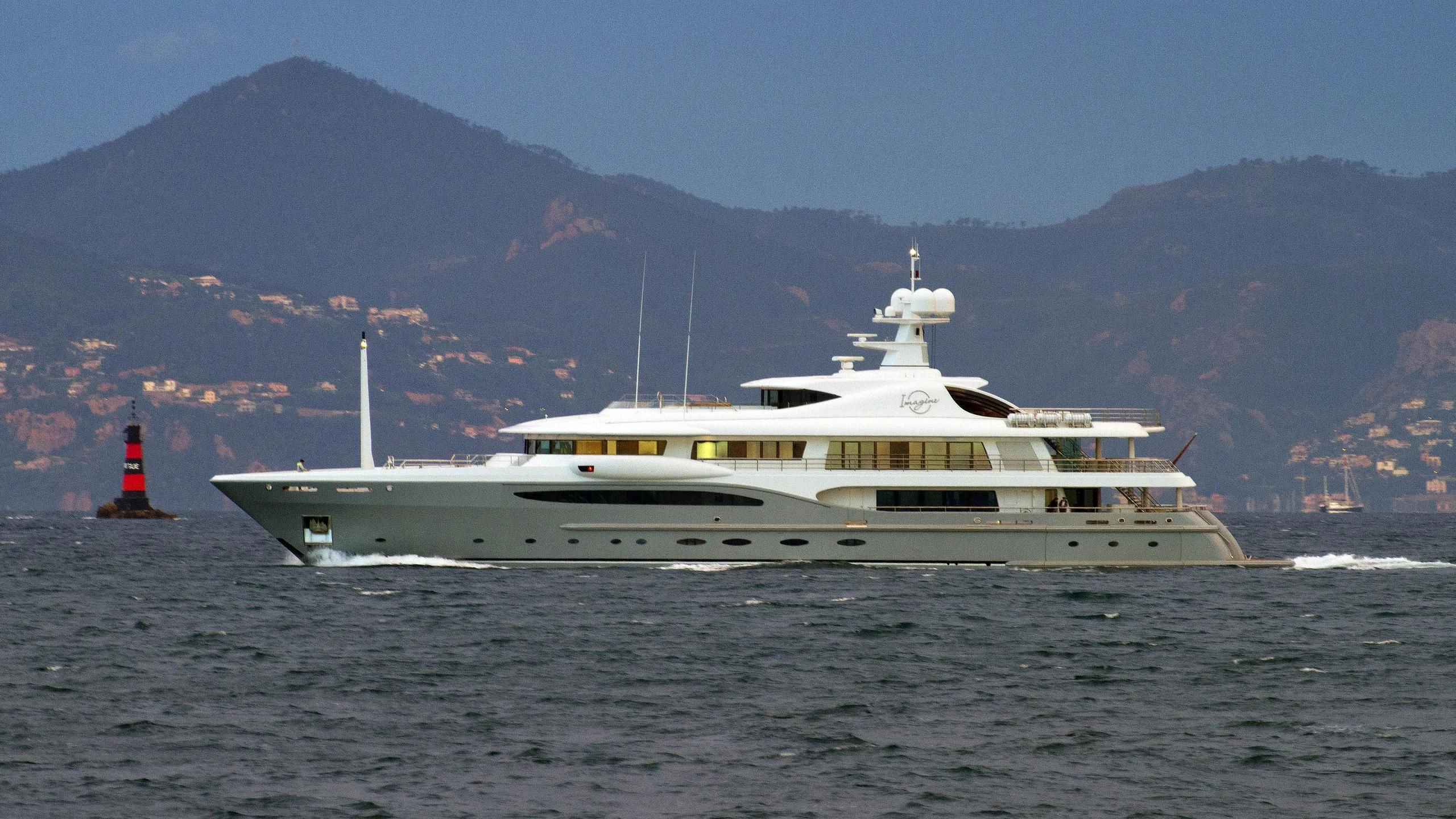 a boat in the water aboard VENTUM MARIS Yacht for Charter