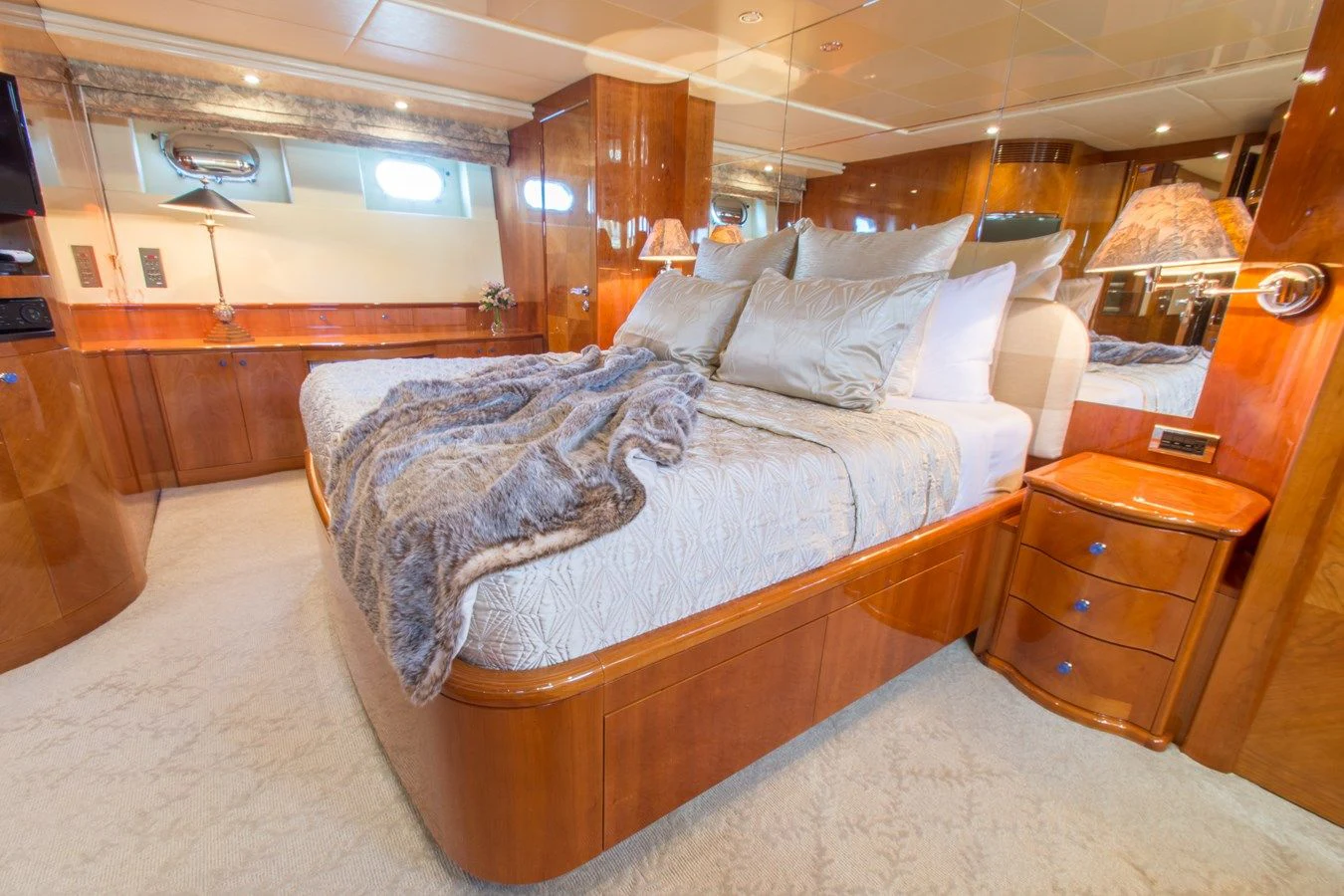 a bed in a room aboard NO NAME AZIMUT 100 JUMBO Yacht for Sale