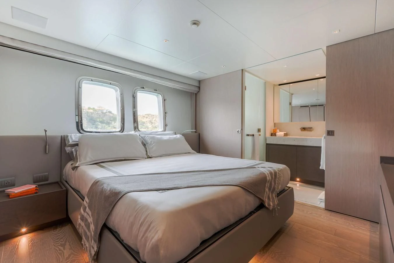 a small bedroom with a bed aboard 2022 SANLORENZO SL120A Yacht for Sale
