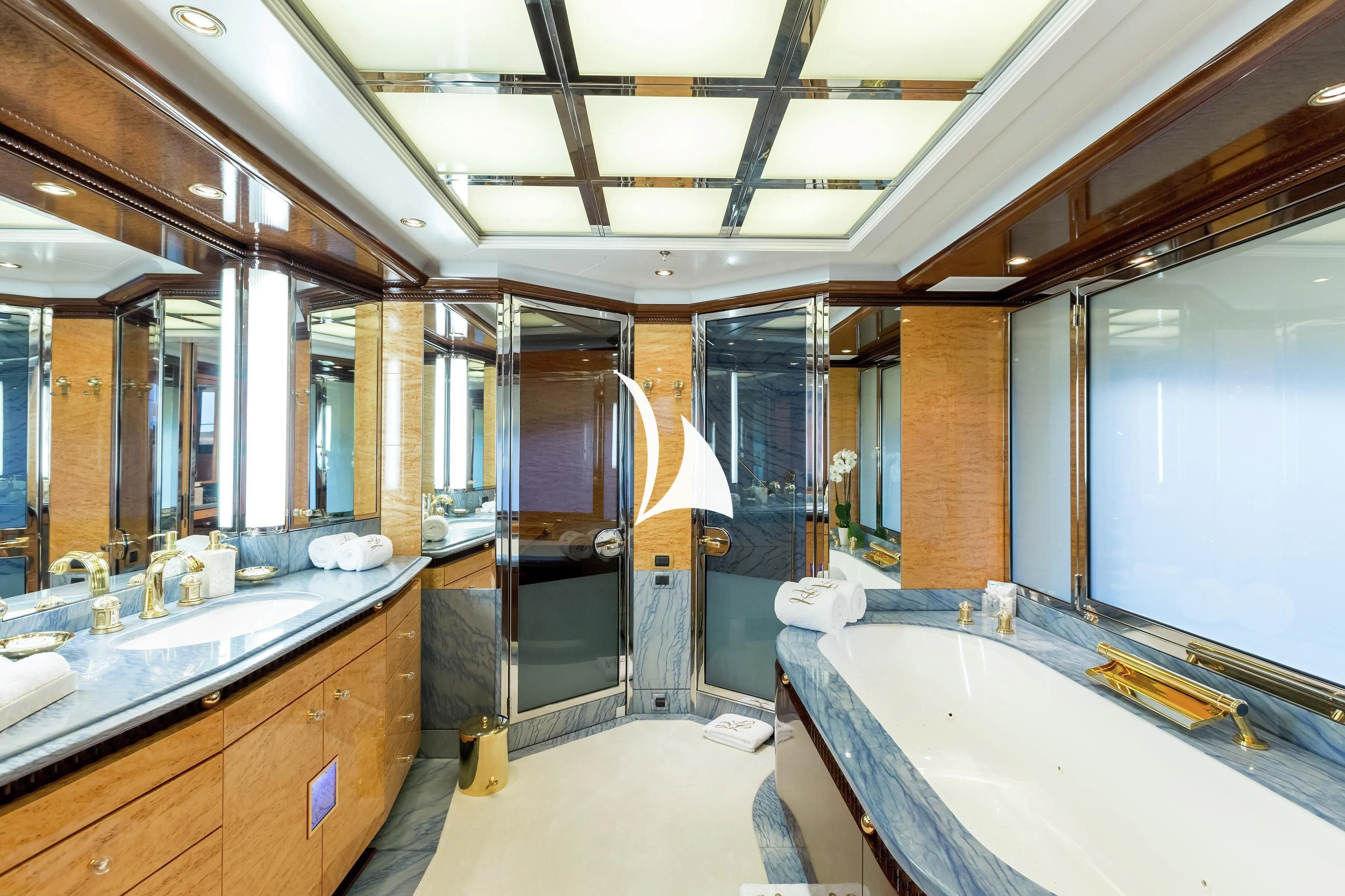 a bathroom with a large tub aboard LUCKY LADY Yacht for Sale