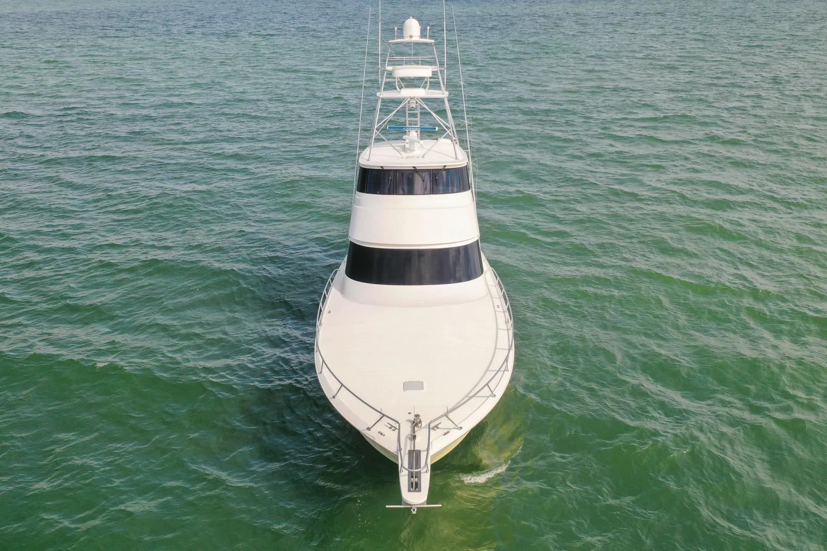 a boat in the water aboard MER SEA SAKES Yacht for Sale