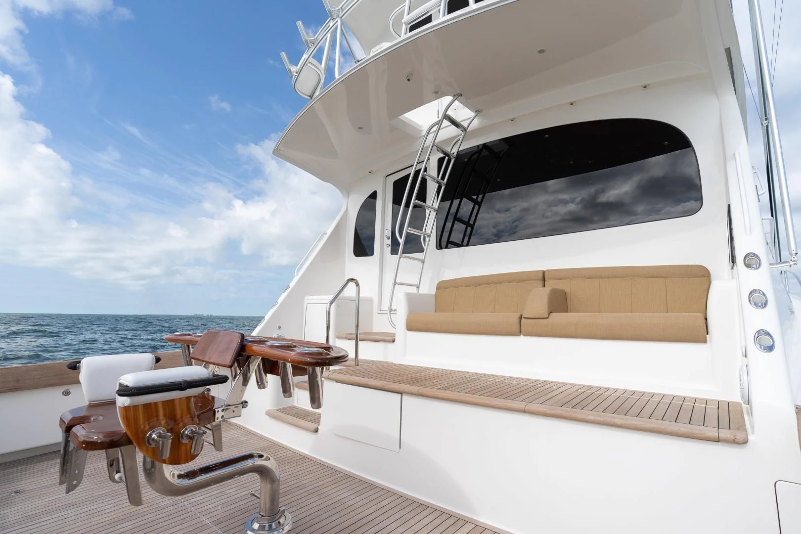 a boat on the water aboard MER SEA SAKES Yacht for Sale