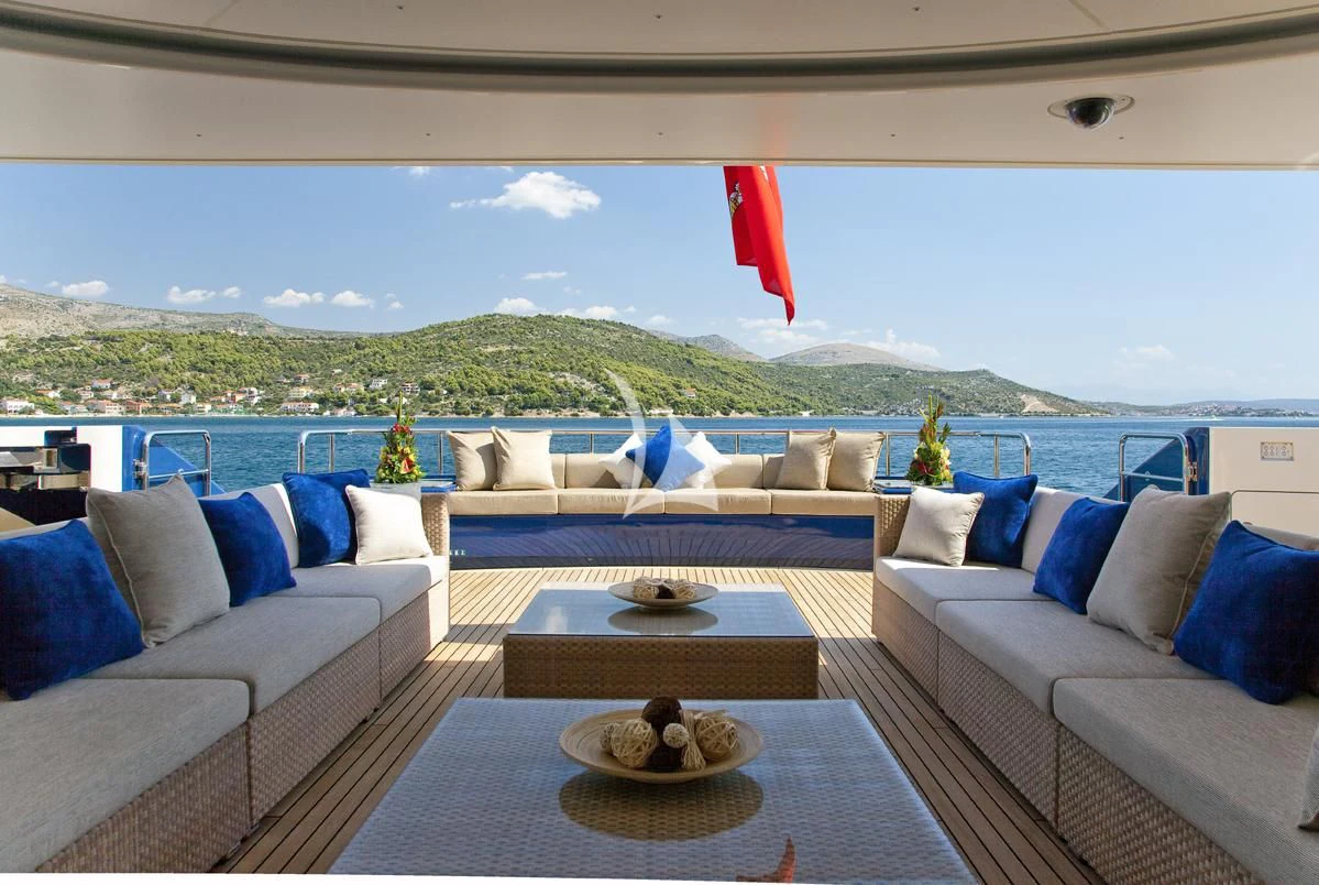 a living room with a large patio aboard MARY-JEAN II Yacht for Sale