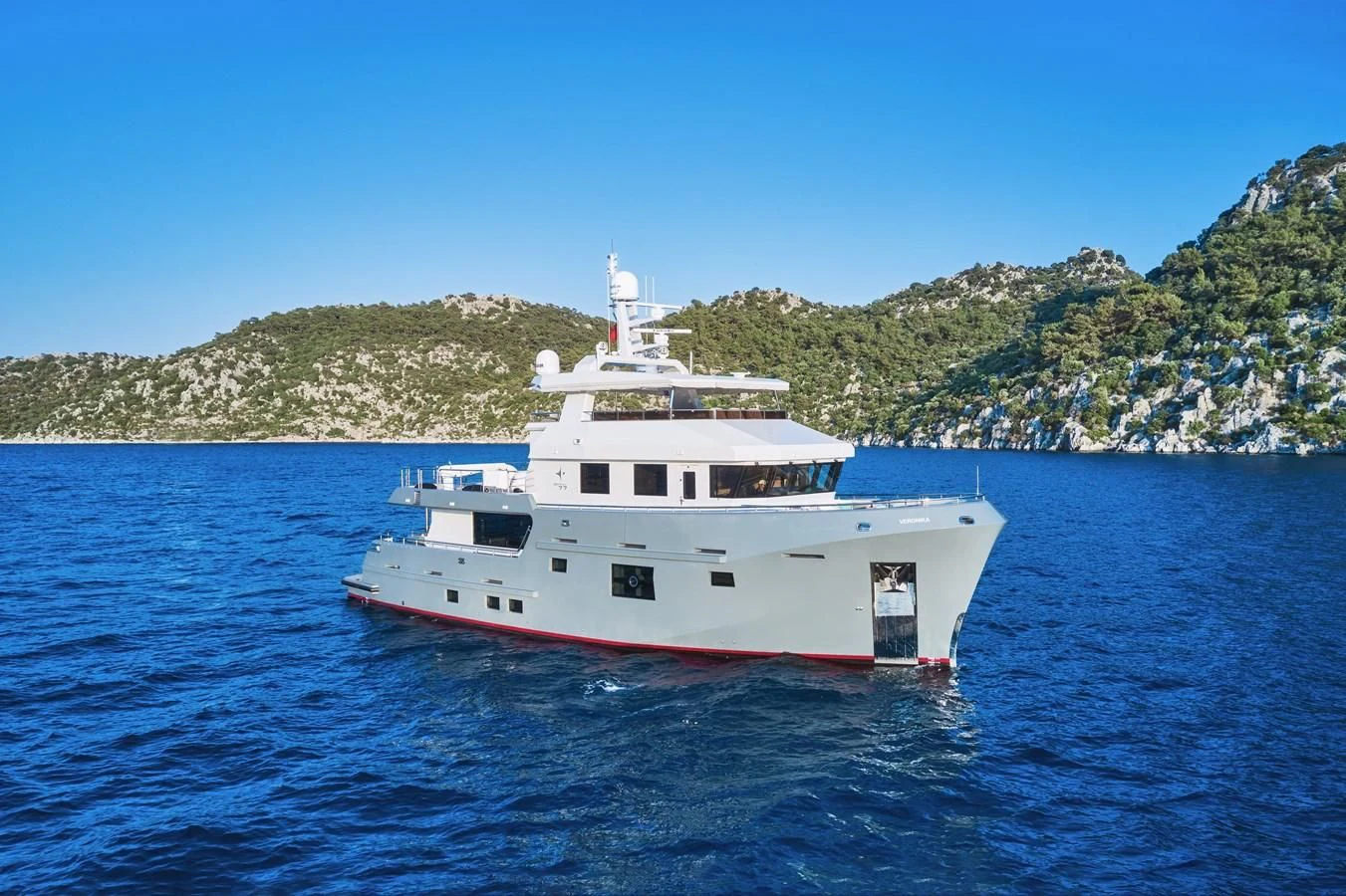 a boat in the water aboard BERING 88/05 Yacht for Sale