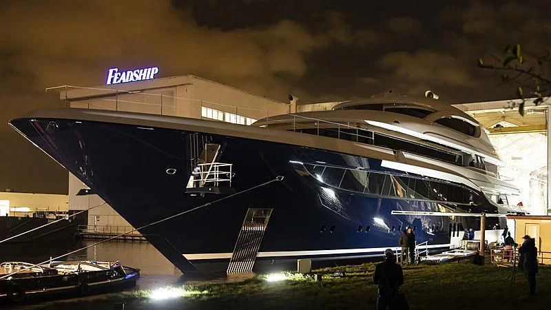 a building with a large roof aboard PODIUM Yacht for Sale