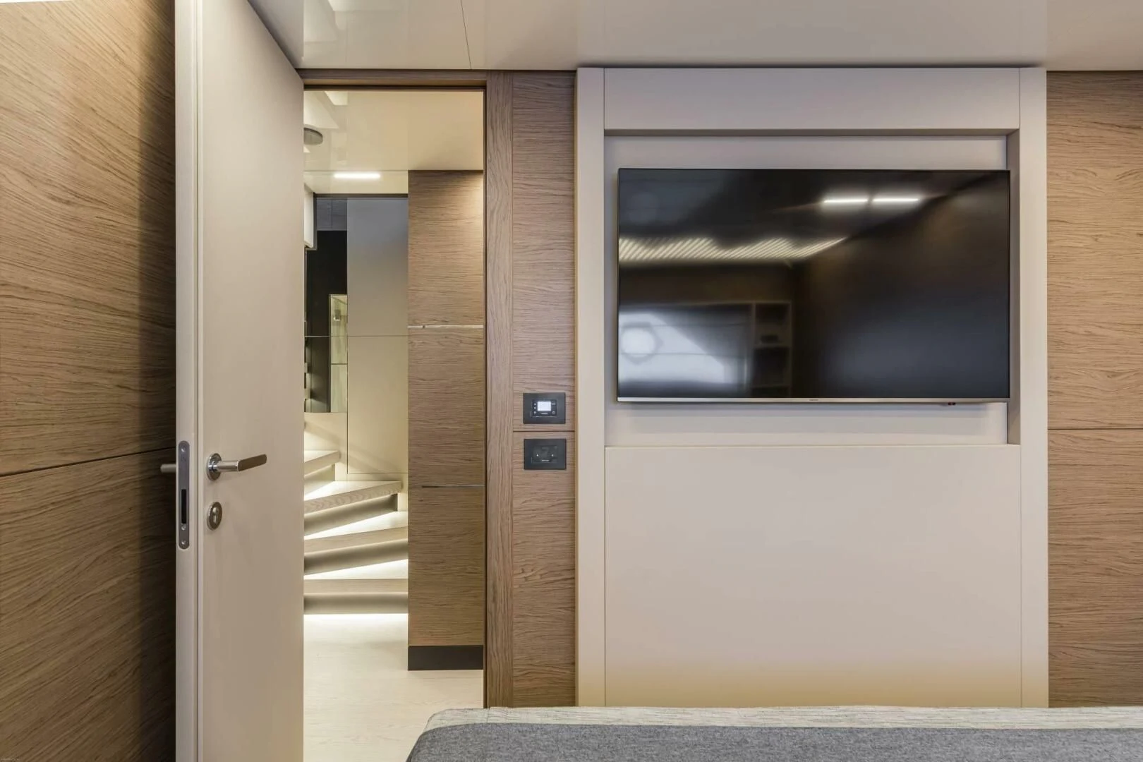 a room with a tv aboard SILHOUETTE Yacht for Sale