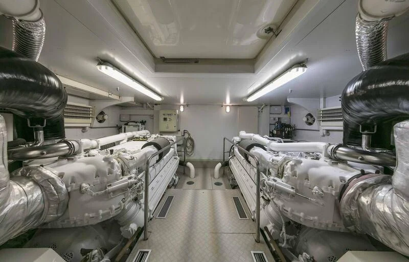a room with several tanks aboard FAIR LADY SILVIA Yacht for Sale