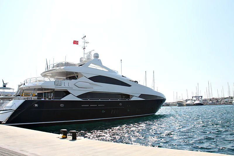 a boat in the water aboard KATARIINA I Yacht for Sale