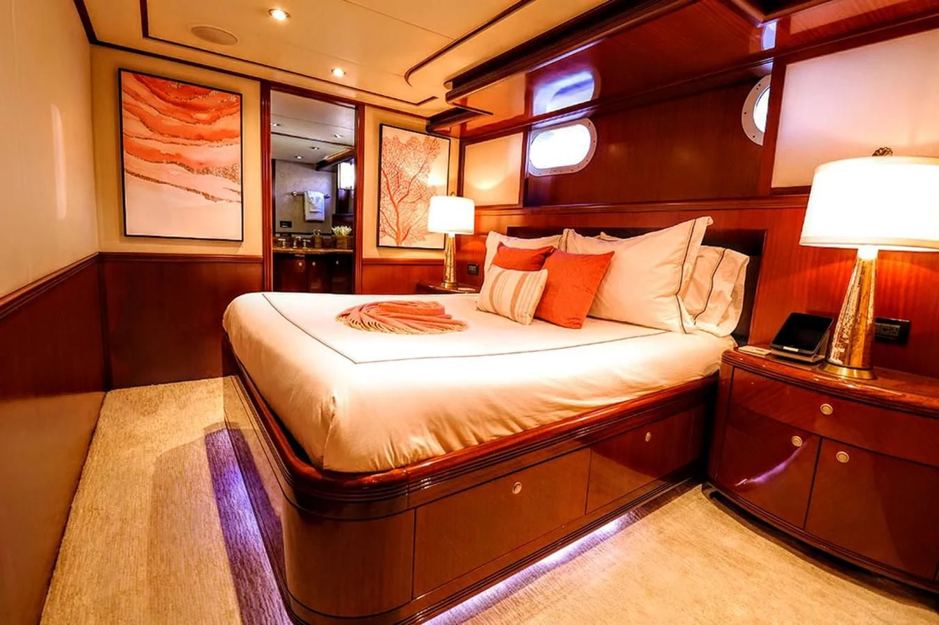 a hotel room with a bed aboard JUST ENOUGH Yacht for Charter