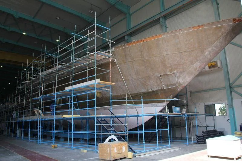 a large metal structure with a large structure on top aboard DUBAI STAR 1 Yacht for Sale