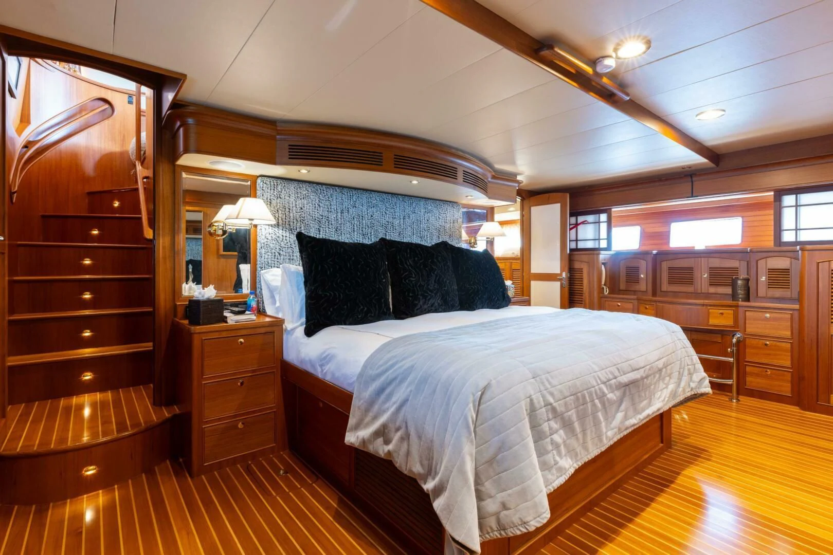 a bedroom with two beds aboard VIRGINIA SEA Yacht for Sale