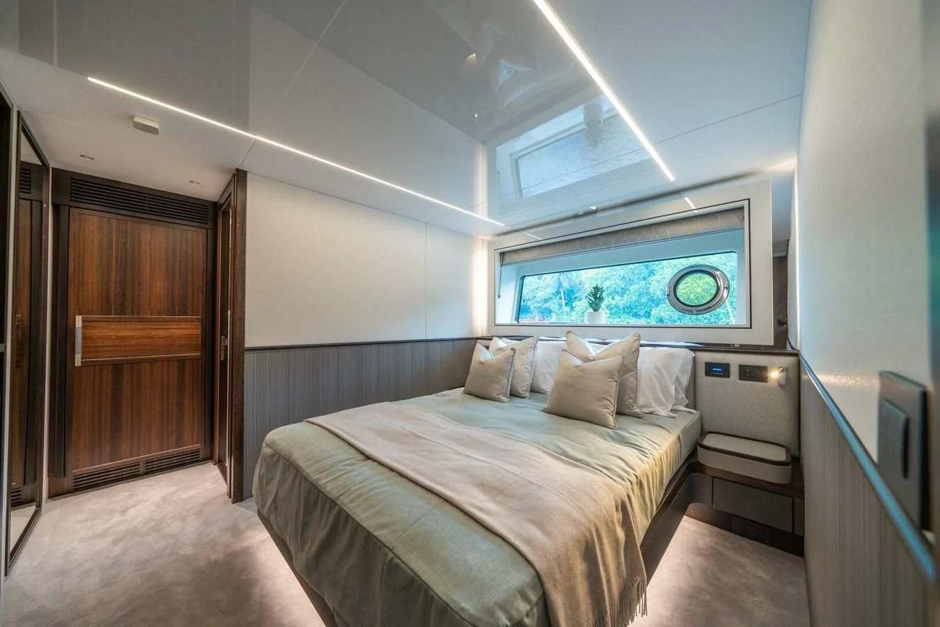 a bed in a room aboard 90 OCEAN Yacht for Sale