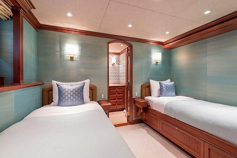a room with two beds aboard MAMAMIA Yacht for Sale