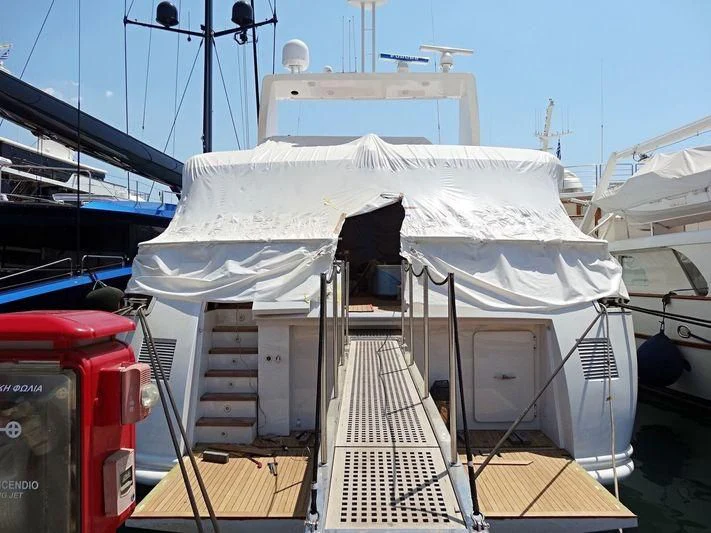 a white tent on a boat aboard SOLE DI MARE Yacht for Sale
