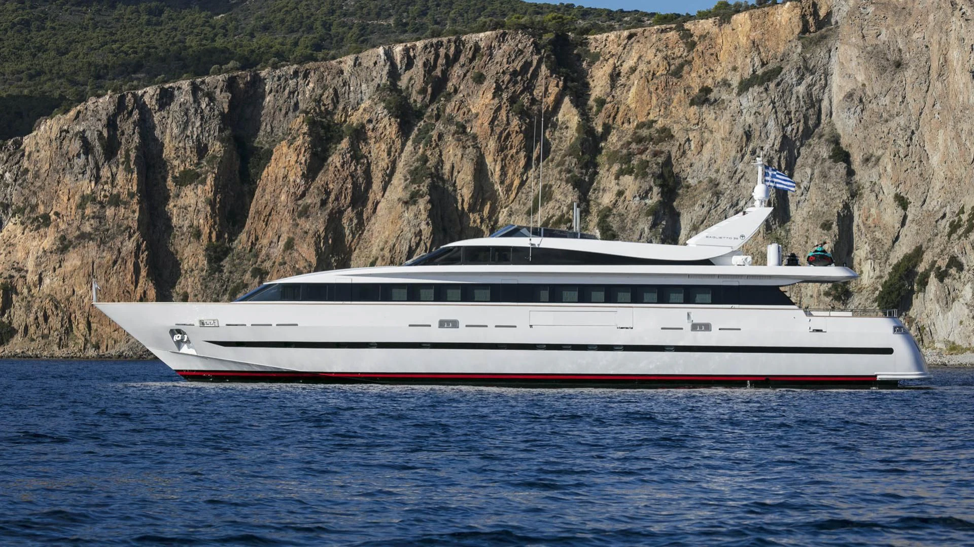 a boat on the water aboard SOLE DI MARE Yacht for Sale